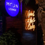 کافه رستوران مون لانژ moonlounge cafe