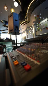 کافه نووآ (6)